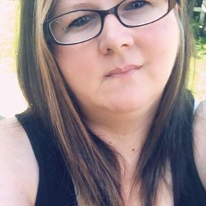 Meet your Posher, Cindy-lee